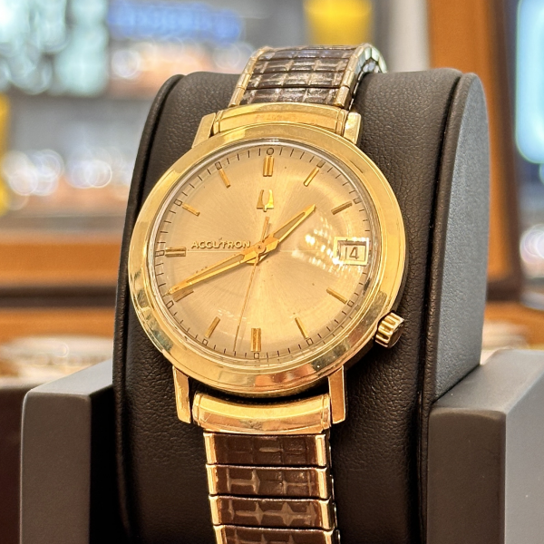 Bulova gold.png